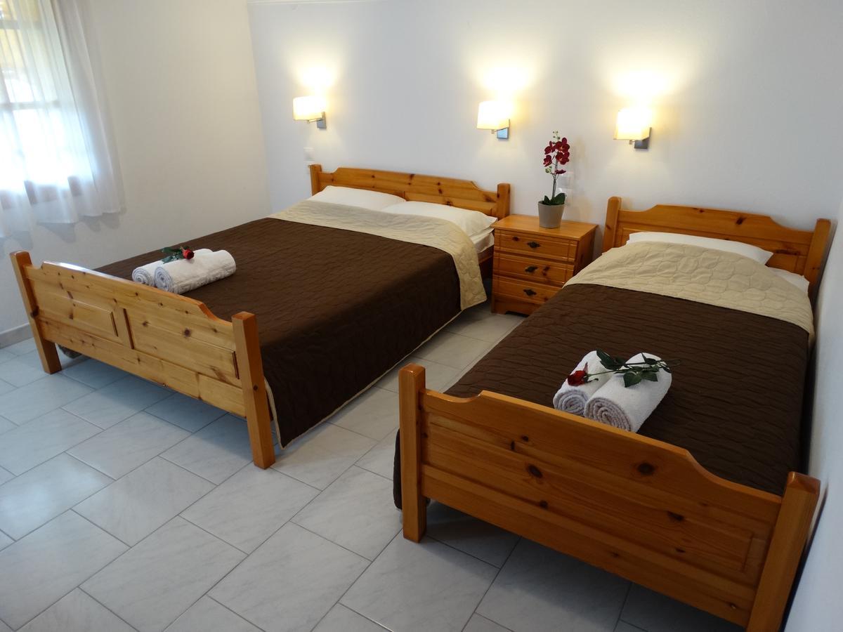 Christakos Apartments Vrasná エクステリア 写真