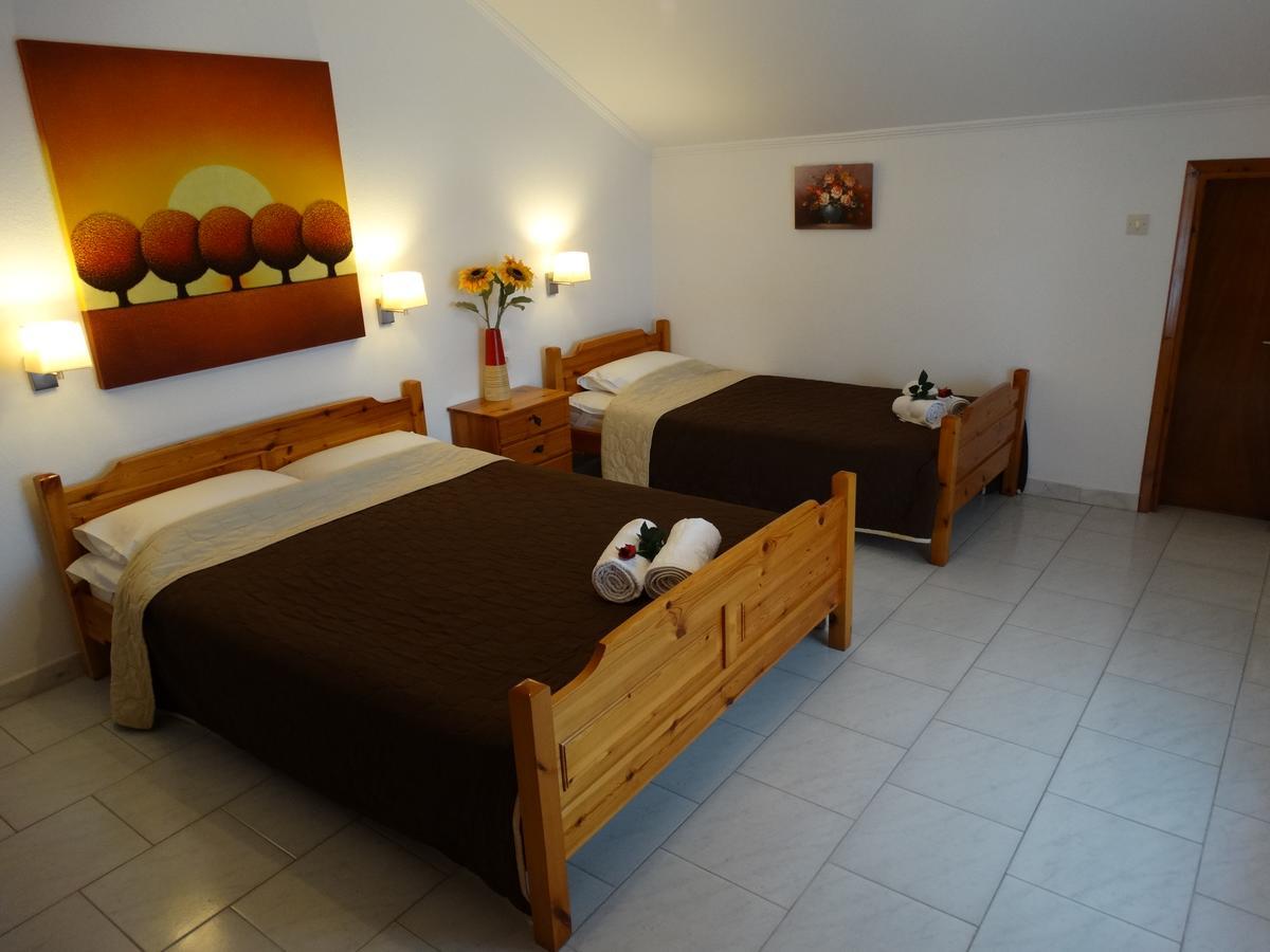 Christakos Apartments Vrasná エクステリア 写真